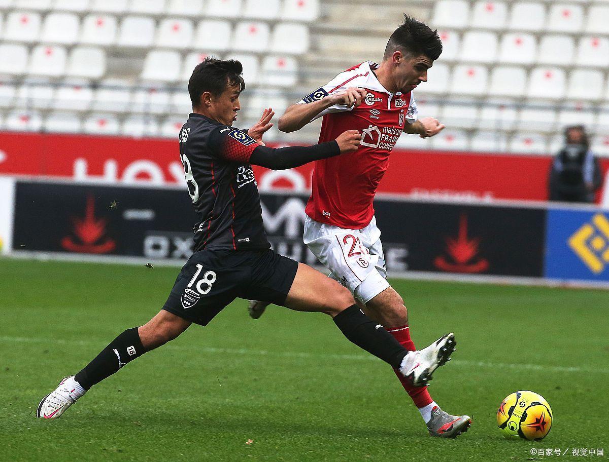 包含兰斯开场表现拔地而起，主场擒下斯特拉斯堡的词条