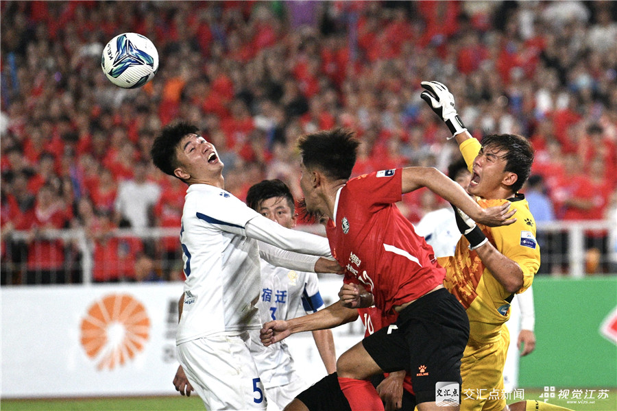 关于洋洋洒洒！紧张比赛时刻，强队实力相争的信息